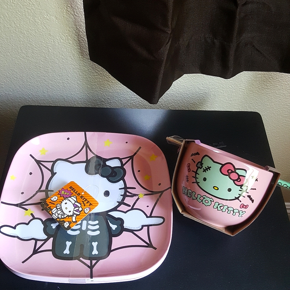 Hello Kitty 🎃💕 | Halloween Bowl & Plate Set